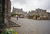 Locronan 